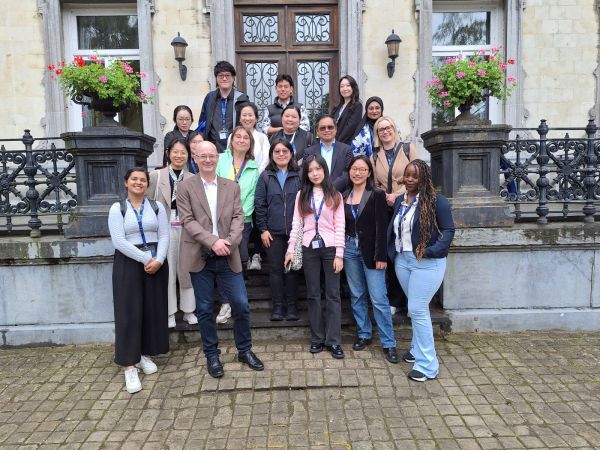 image 3 europe school